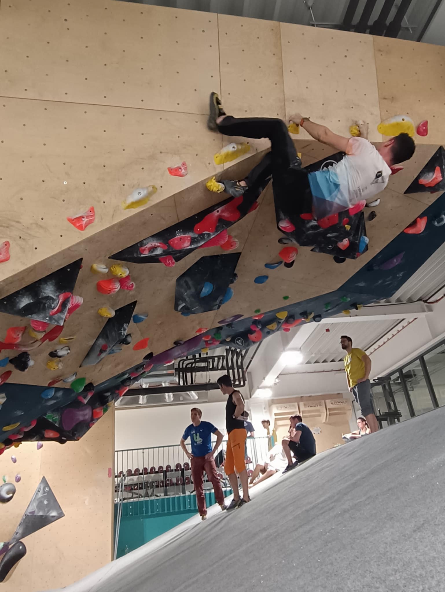 Közös mászónap a bécsi Kletterhalle-ban